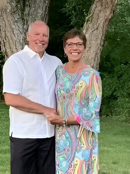 e6c85cd3a2163ccd_Sandy-and-Husband-225x300-1,jpg